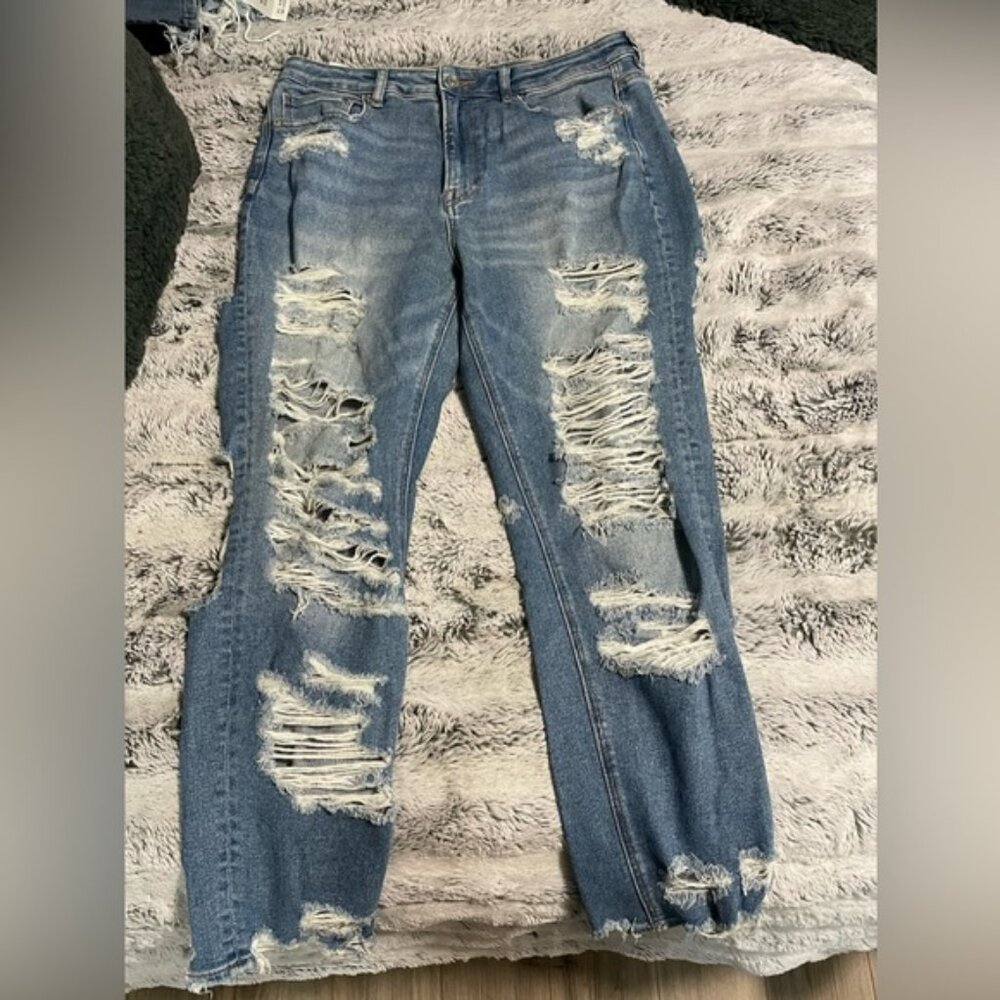 12R American Eagle Mom Jeans